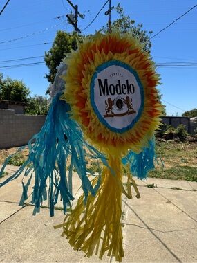 MODELO BEER PARTY PIÑATA 21 IN ROUND